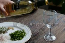 白葡萄酒的做法,从葡萄采摘到成品呈现